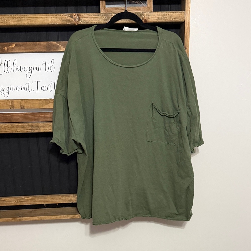 Zenana Outfitters Forest Green Short Sleeve Top